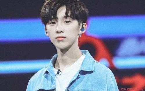 马伯骞个人资料年龄,青春洋溢的年轻歌手，演绎音乐梦想之旅